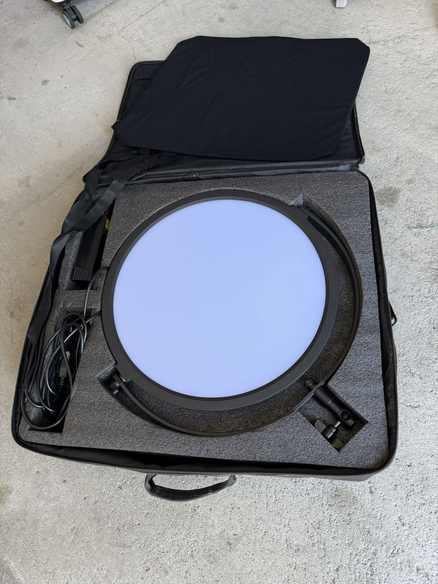 Prizmo Jupiter 18 (PZM-700R) Light