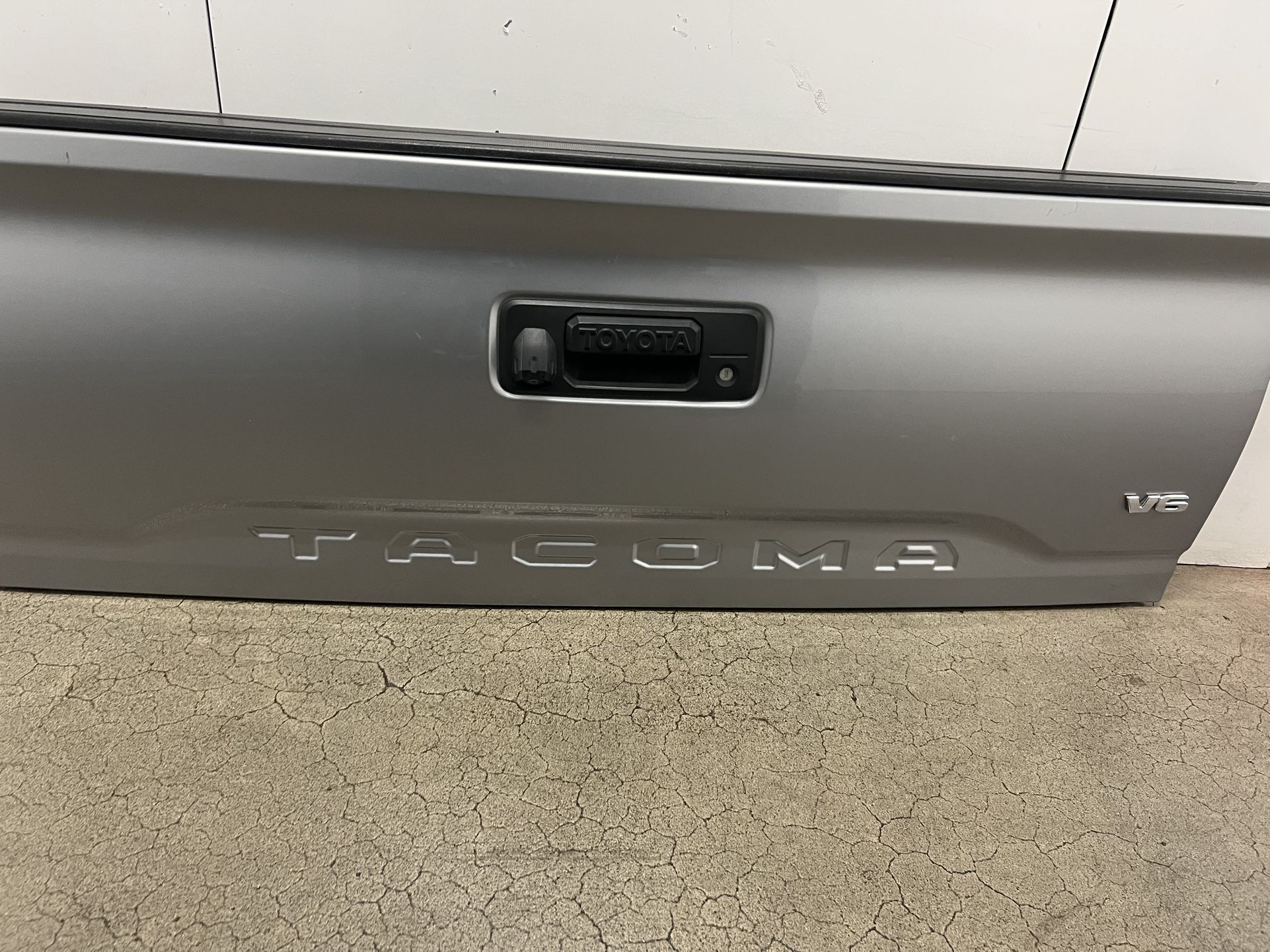 Toyota Tacoma Tailgate