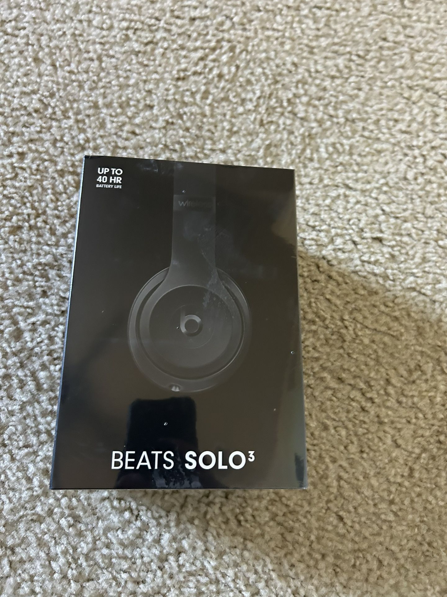 Beats Solo 3 Brand new.