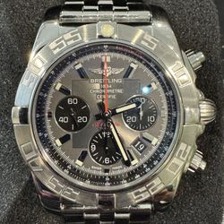 Breitling Chronomat AB0110