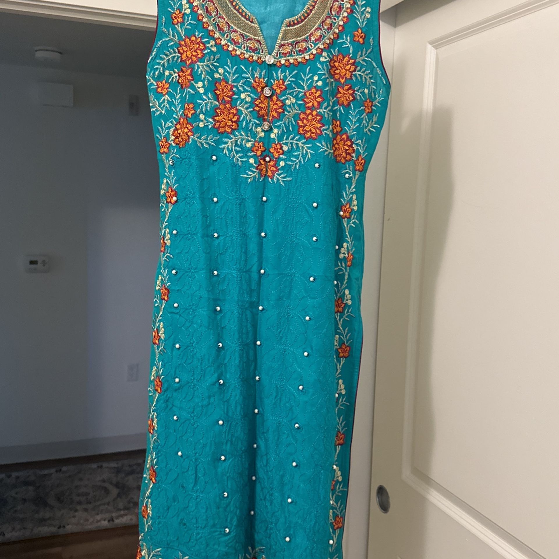 Indian clothes, brand new size 36