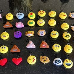 EMOJI backpack clips