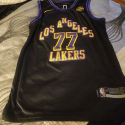 Lakers Jersey Large Dry Fit