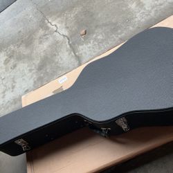 Large Guitar Case. 