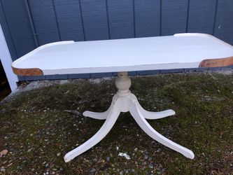 Beautiful vintage coffee table