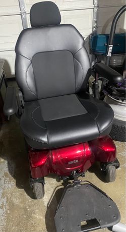 Powered wheelchair 600Lbs plus