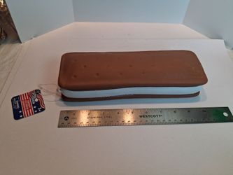 New with tag Ice cream sandwich squishy