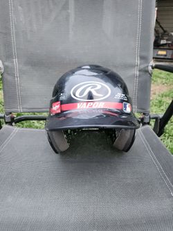 Batting helmet