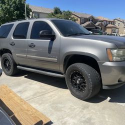 Chevy Tahoe 