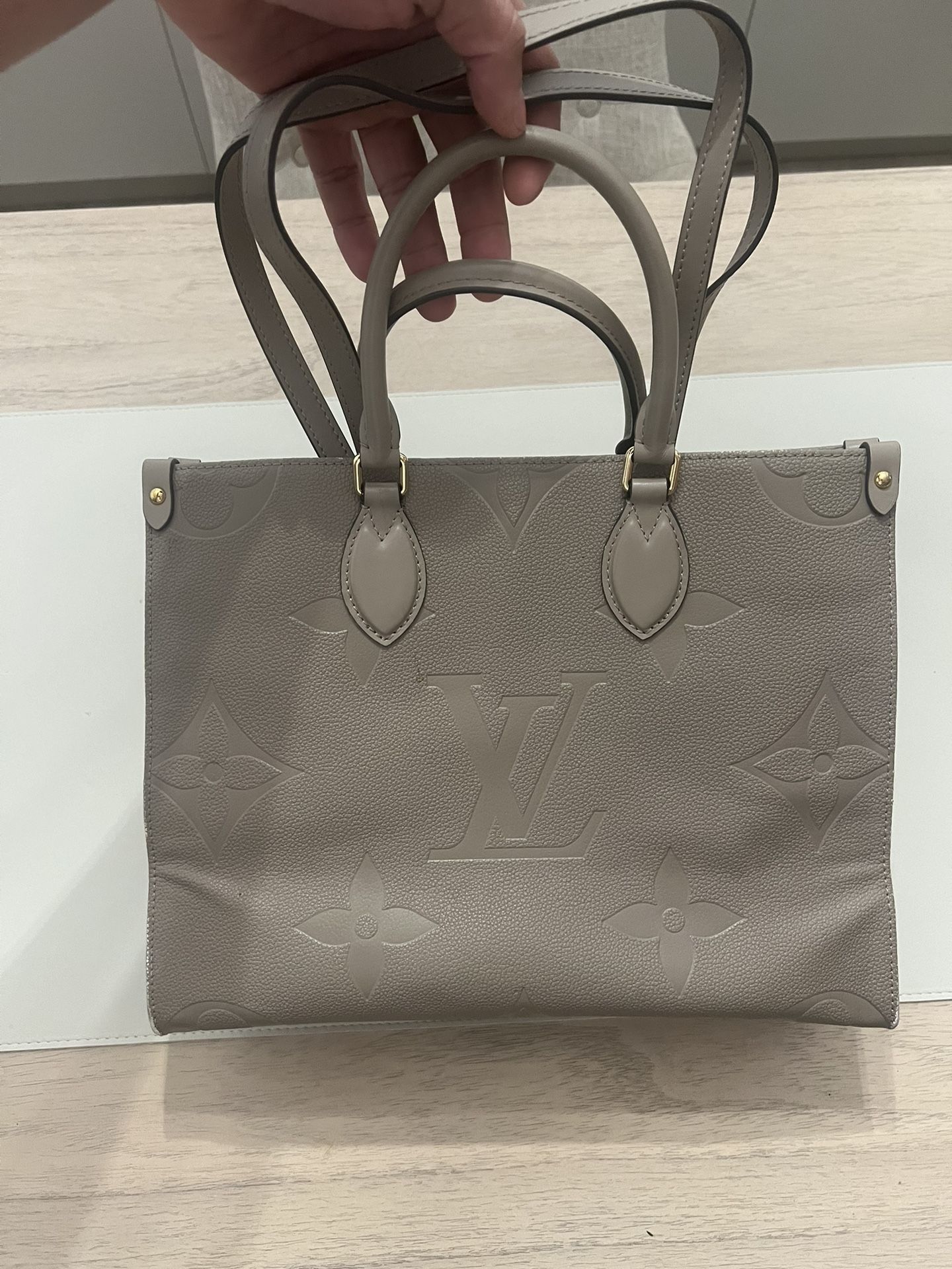 Louis Vuitton Onthego MM Hand Bag