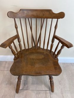 Vintage S. Bent & Bros Windsor Comb Back Captain’s Chair & Side Chair – Colonial Revival – Gardner MA