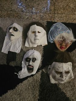 Halloween costumes mask