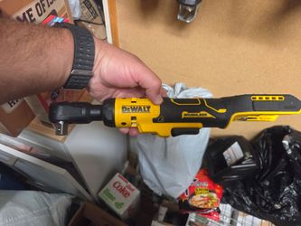 DeWalt Brushless Cordless Ratchet Tool