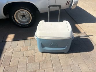 Igloo Rolling Cooler – $8
