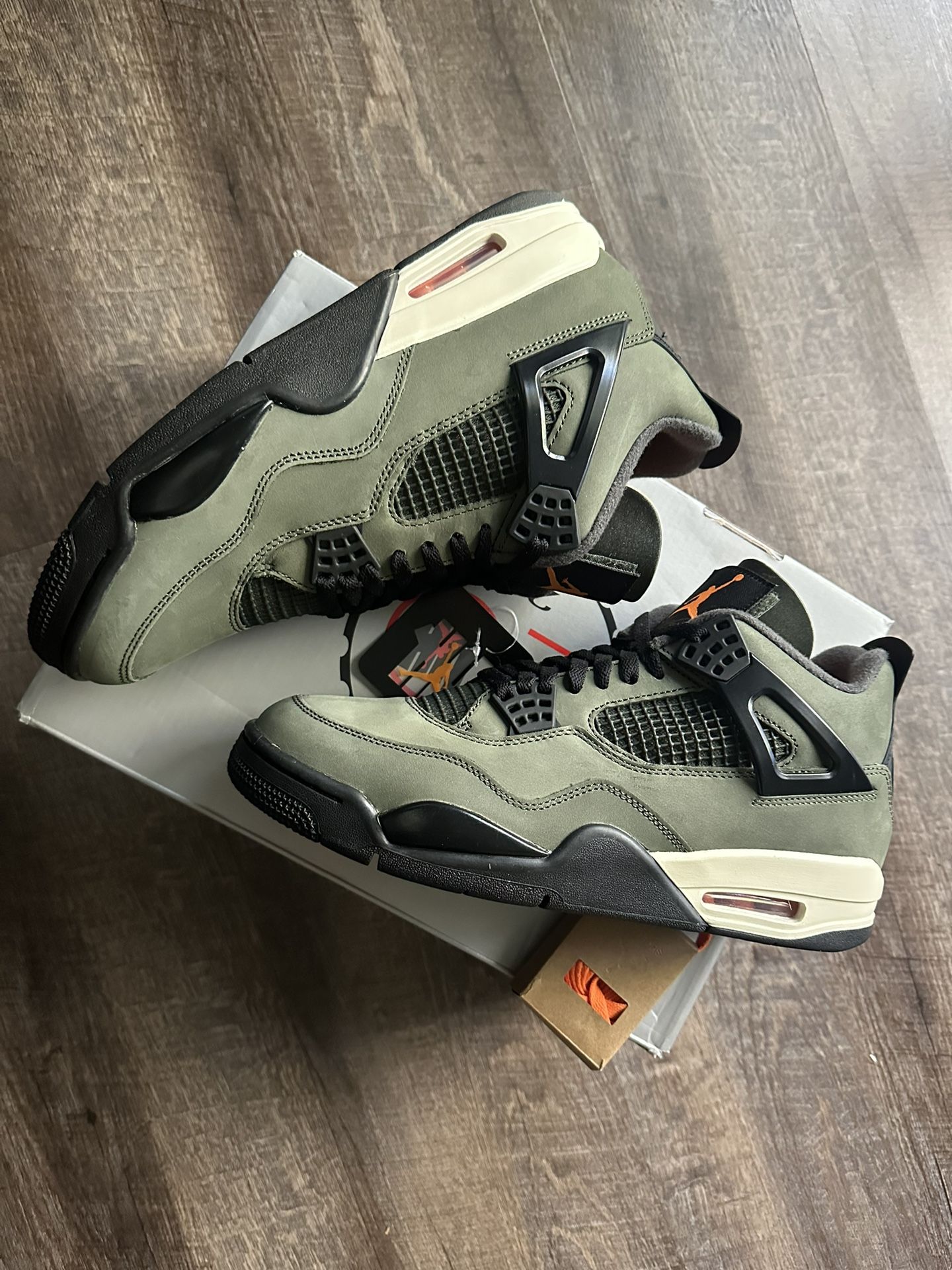 Jordan Undefeated 4 - Sz 10.5