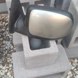 99-06 Chevy GMC driver mirror 
$50