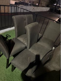 6 person table