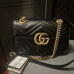 Like New Authentic Gucci Marmont 