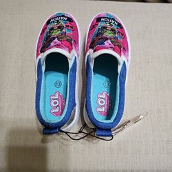 Couple of brand new school items.