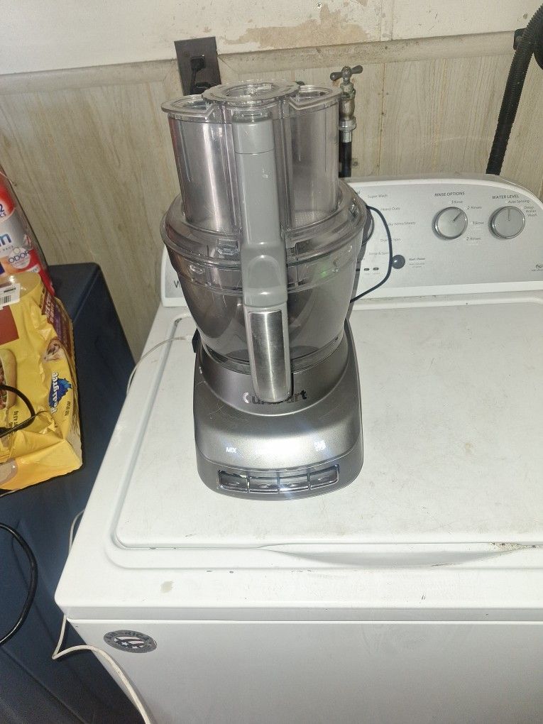 Cuisinart Food Prosssesr 