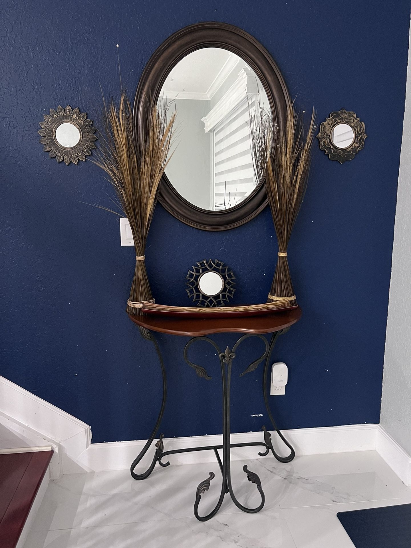 Entryway Table With Mirror