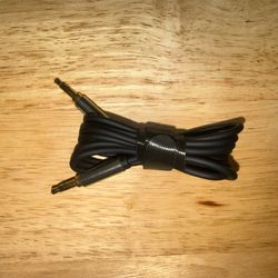 Aux Cable (4’, Amazon)