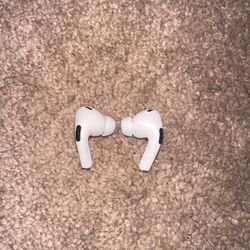 AirPods Pro No Case