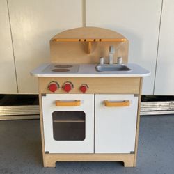 Kids Wooden Play Kitchen