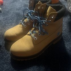 Youth Timberlands