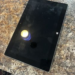 Microsoft Surface (NEEDS CHARGER) $70