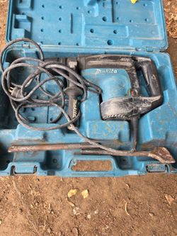 Makita Corded Rotary Hammer Drill with Case