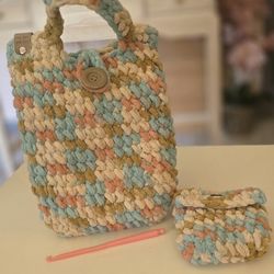 New Handmade Crochet Purse With Coin Purse