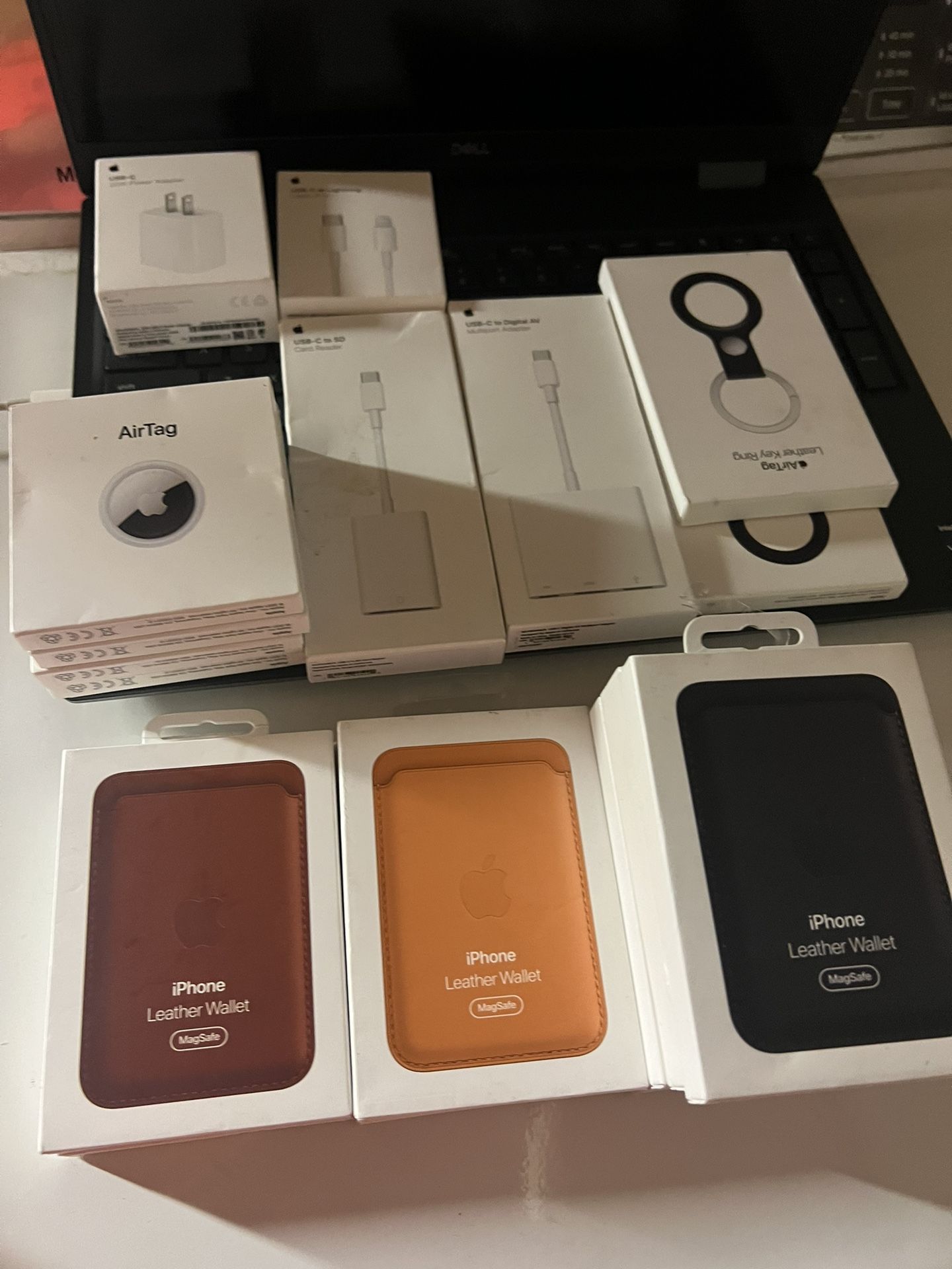 Apple iPad Accessories iPhone Accessories Apple MagSafe Wallets Apple