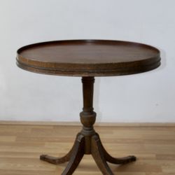 Brandt Mahogany Tea Table, Mid 1900’s. 