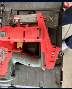 Offers  COMPLETE MILWAUKEE TOOL SET / BELT