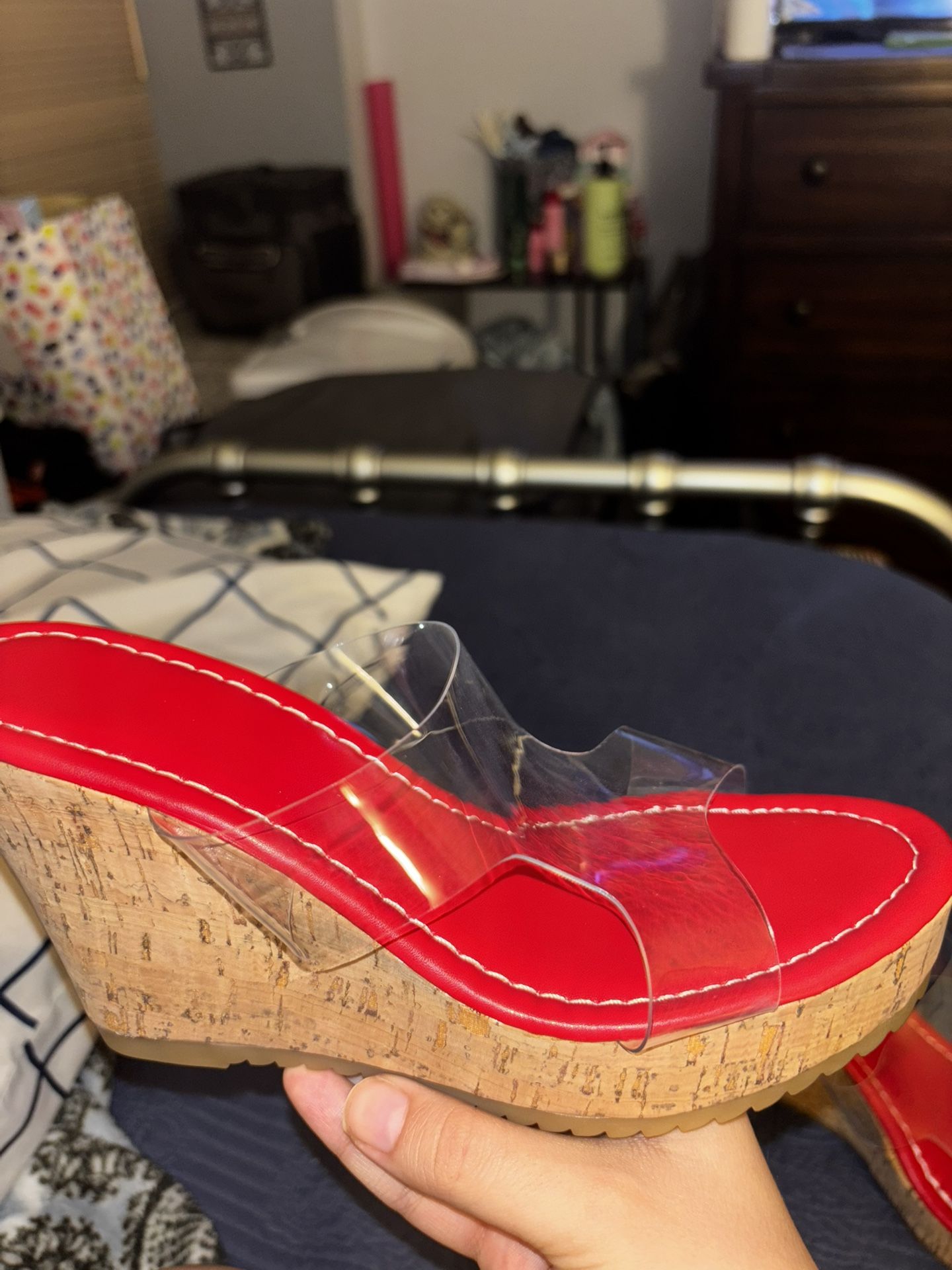 Red platform wedges