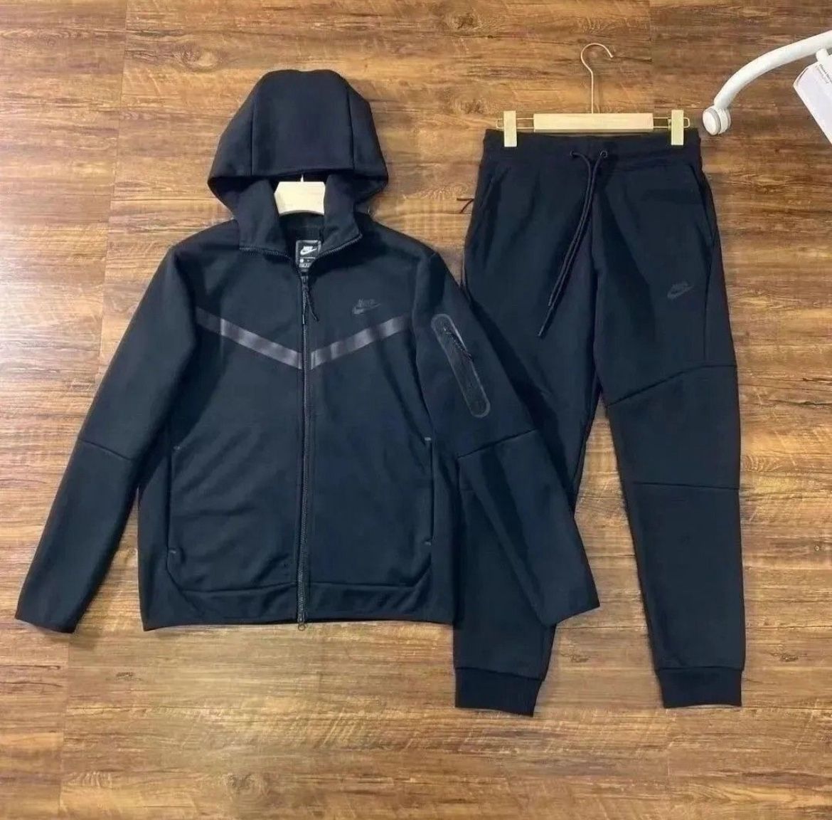 Nike Tech
