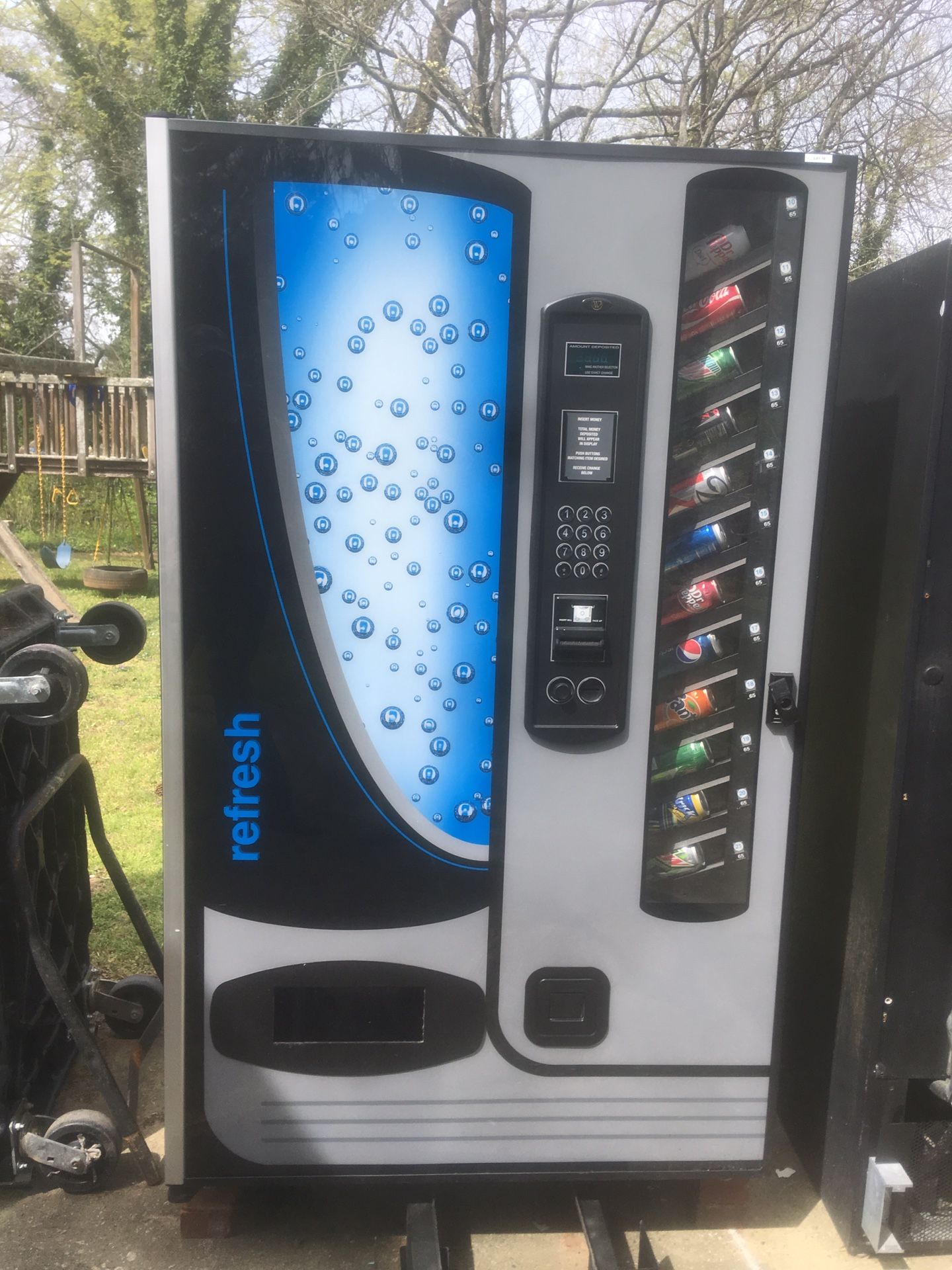Usi soda drink vending machine cb700( credit card reader ready) for