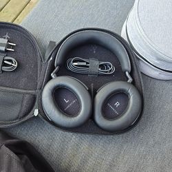 Sennheiser Momentum 4 Headphones