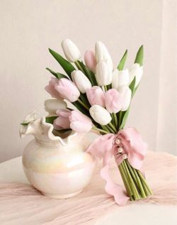 1 Bouquet White & Pink Artificial Tulip Bridesmaid Flowers, Wedding Bridal Bouquet, Anniversary Decor, Birthday Party Supplies, Room Decor, Graduation