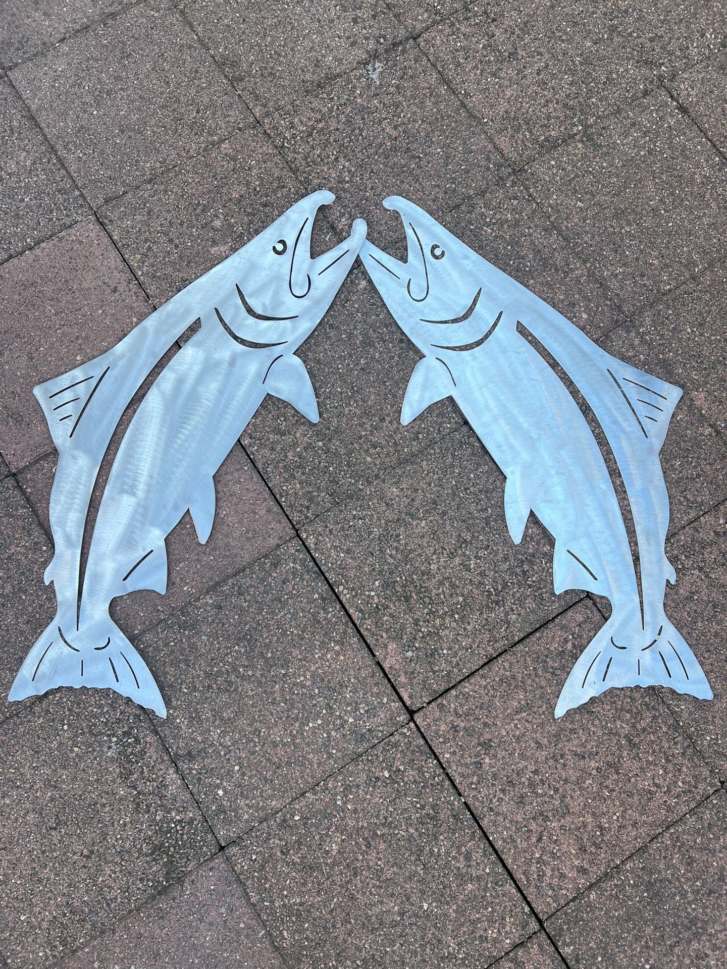 2 Fishes