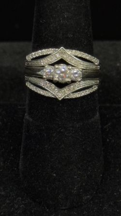 14K White Gold natural round  diamond wedding ring size 7 no trades pick up in Tacoma 