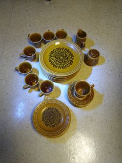 Coventry Castilian Dinnerware