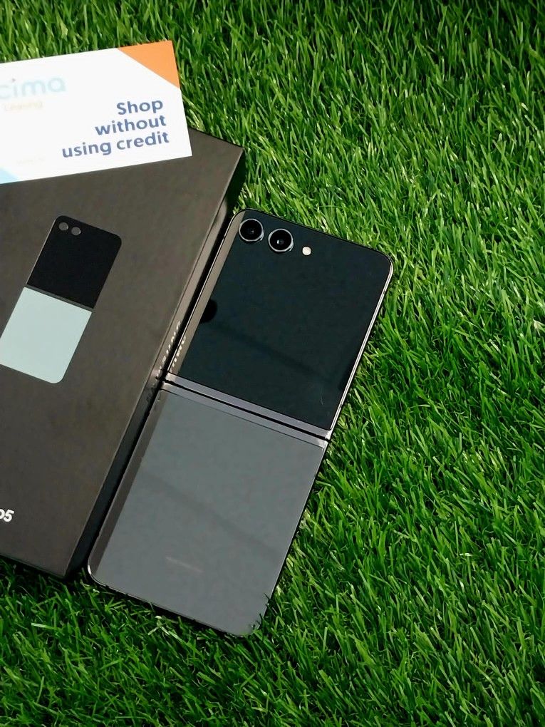 Samsung Galaxy Z Flip 5 5G Unlocked, FREE Smartwach/ Headphones. Pay $1 Today Rest in payments. NO CREDIT NEEDED FINANCING
