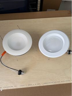 New Halo and Feit Recessed Lights LED Retrofit Module with Baffle Trim Adjustable