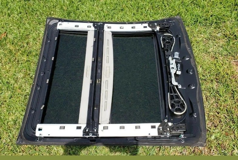 COMPLETE SCION TC PANORAMIC SUNROOF