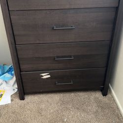Dresser