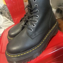Doc Martens Jadon Platform Boots – Black – Gently Worn 