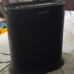 Air Purifier Honeywell HPA300 Turbo Extra Large Room 465 sq. ft. Black 22" Tall