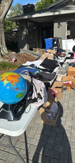 🚨 GARAGE SALE ALERT 🚨 CARROLLWOOD